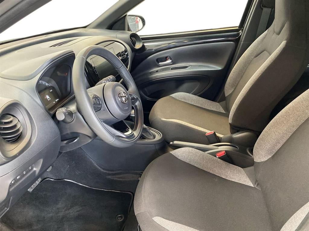 Toyota Aygo X 1,0 VVT-I Active 72HK 5d Aut. - Image 18