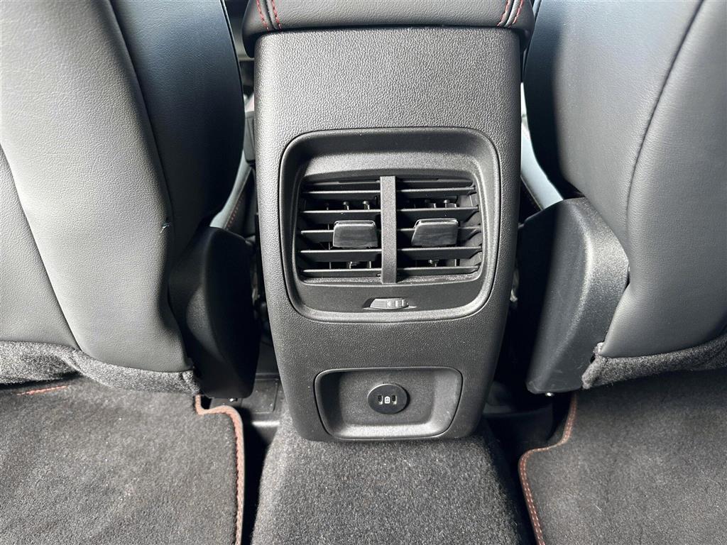Ford Kuga 2,5 Plugin-hybrid ST-Line X CVT 243HK 5d Aut. - Image 15