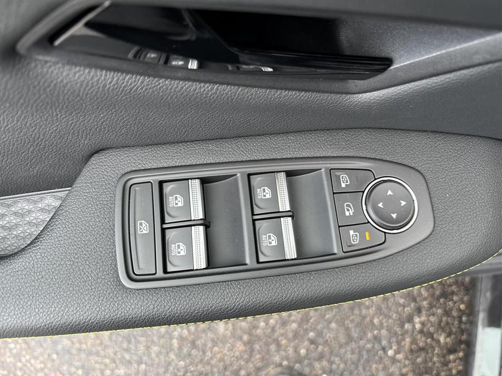 Renault Mégane E-TECH Iconic 220HK 5d Aut. - Image 7