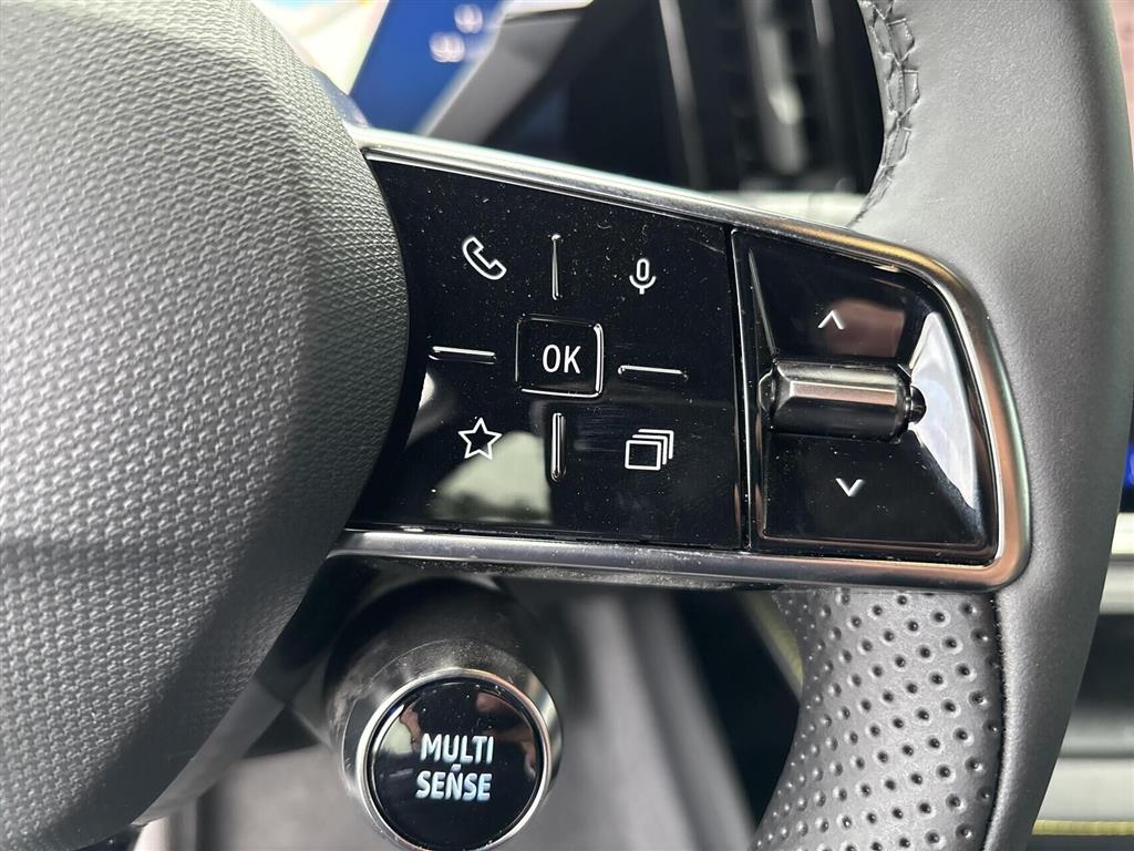 Renault Mégane E-TECH Iconic 220HK 5d Aut. - Image 9