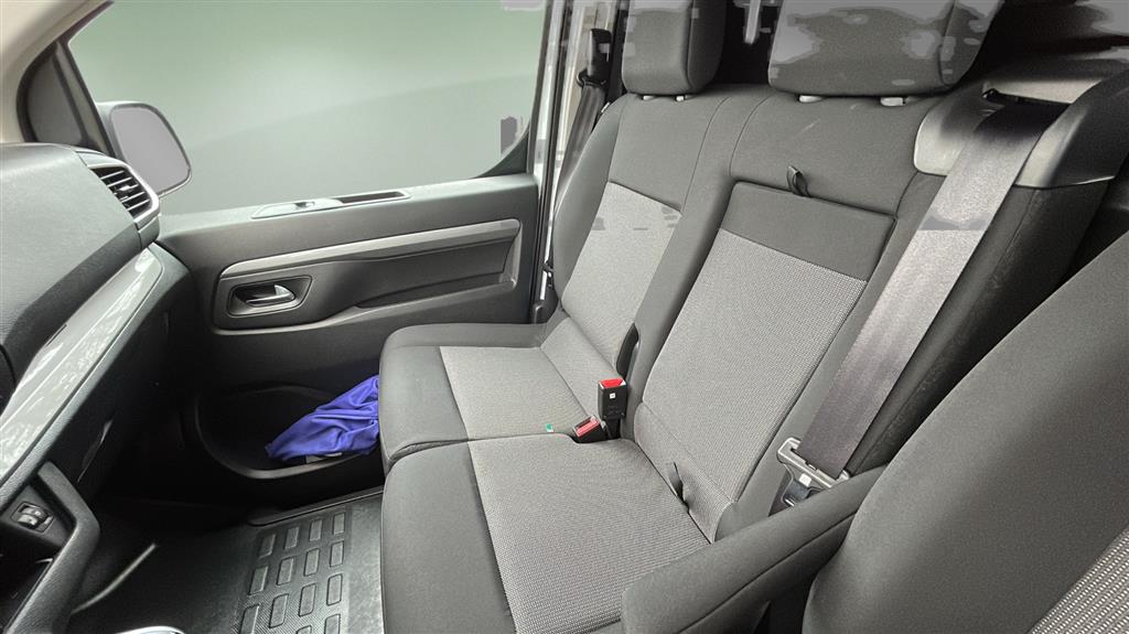 Peugeot Expert L2 2,0 BlueHDi Premium 144HK Van 6g - Image 20