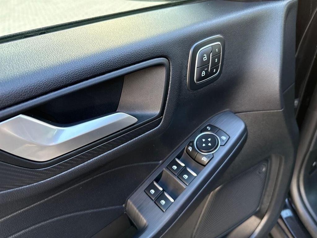 Ford Kuga 2,5 Plugin-hybrid ST-Line X CVT 243HK 5d Aut. - Image 18