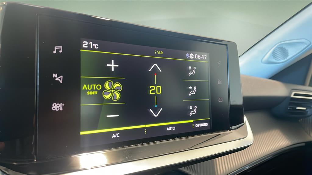 Peugeot 2008 1,2 PureTech Allure Pack 130HK 5d - Image 10