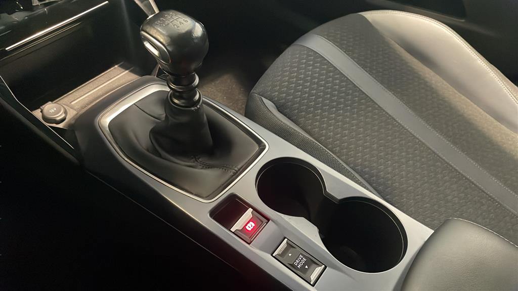 Peugeot 2008 1,2 PureTech Allure Pack 130HK 5d - Image 15