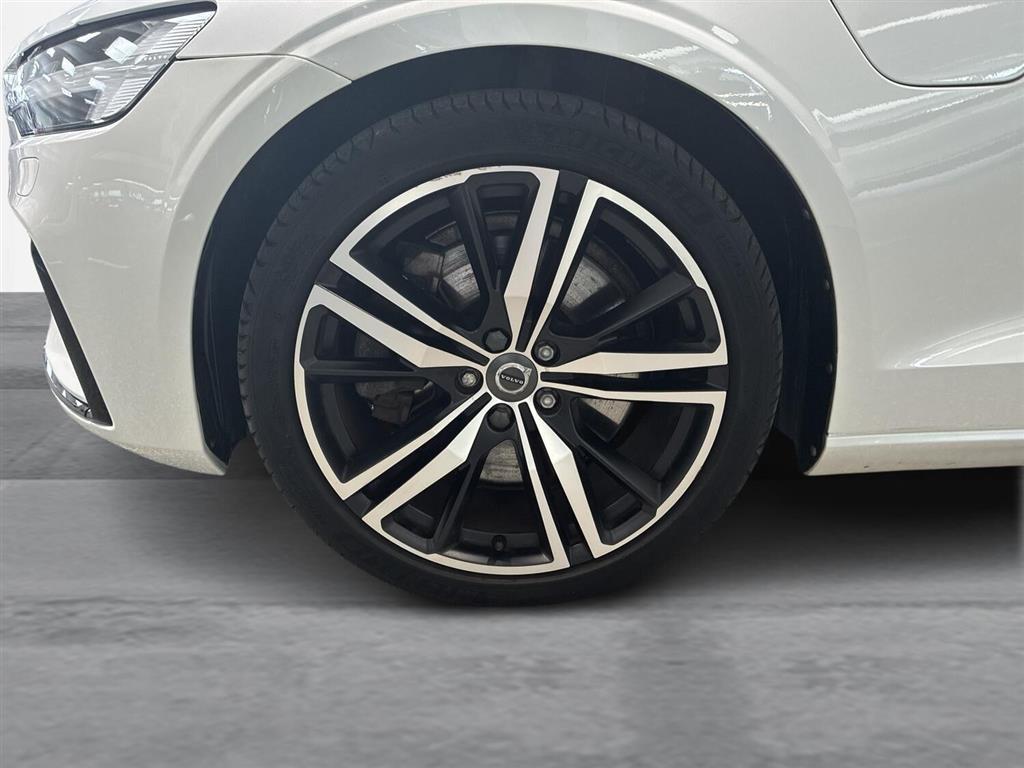 Volvo V60 2,0 T6 Recharge Plugin-hybrid R-design 340HK Stc 8g Aut. - Image 10