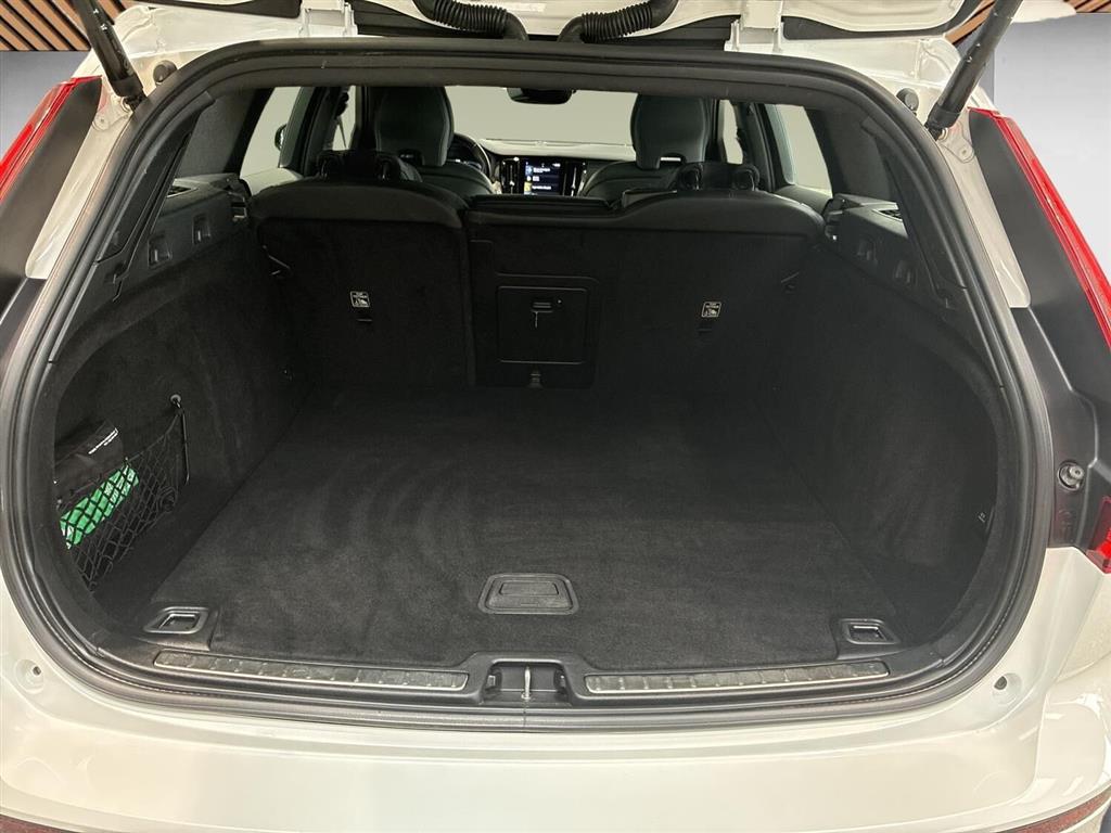 Volvo V60 2,0 T6 Recharge Plugin-hybrid R-design 340HK Stc 8g Aut. - Image 14