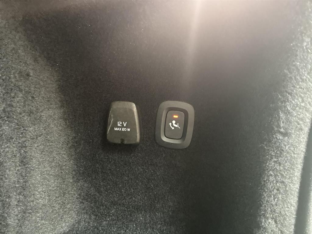 Volvo V60 2,0 T6 Recharge Plugin-hybrid R-design 340HK Stc 8g Aut. - Image 15