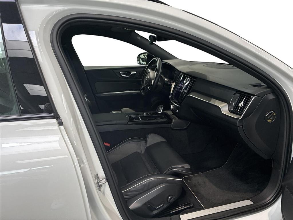 Volvo V60 2,0 T6 Recharge Plugin-hybrid R-design 340HK Stc 8g Aut. - Image 5