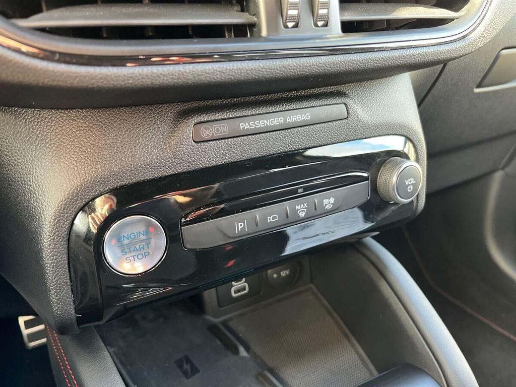 Ford Kuga 2,5 Plugin-hybrid ST-Line X CVT 243HK 5d Aut. - Image 12