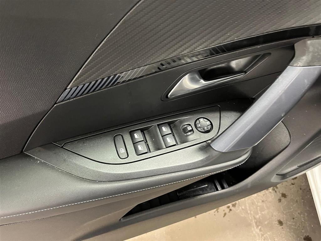 Peugeot 2008 1,5 BlueHDi Allure Pack EAT8 130HK 5d 8g Aut. - Image 10