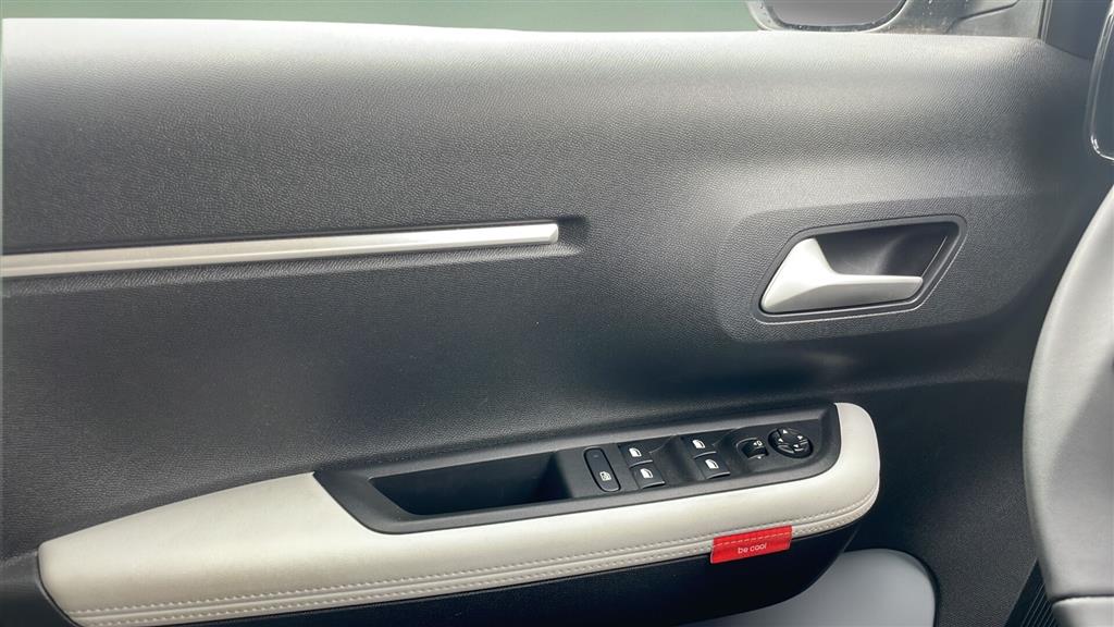 Citroën e-C3 EL VTR Sport Ltd. 113HK 5d Aut. - Image 9