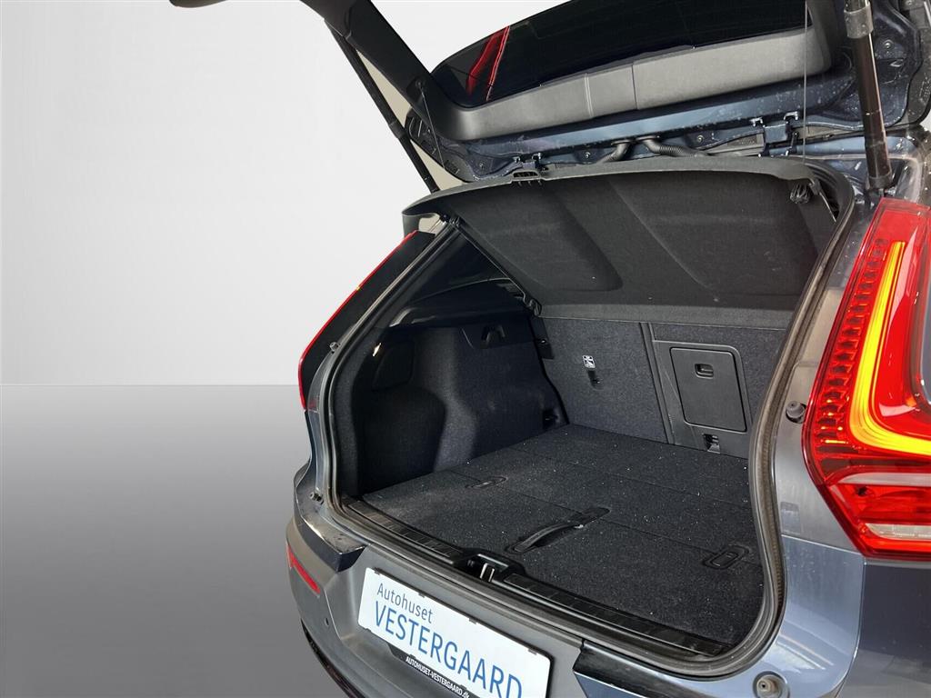 Volvo EX40 Single Motor Extended Range Black Edition 252HK 5d Aut. - Image 10