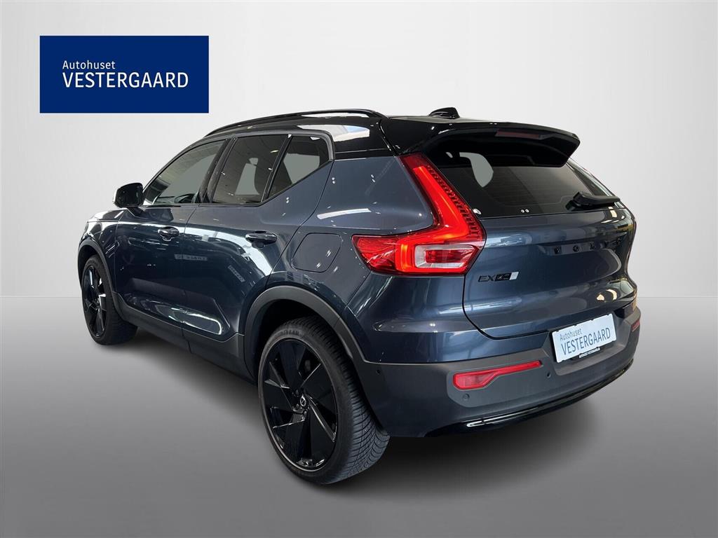 Volvo EX40 Single Motor Extended Range Black Edition 252HK 5d Aut. - Image 3