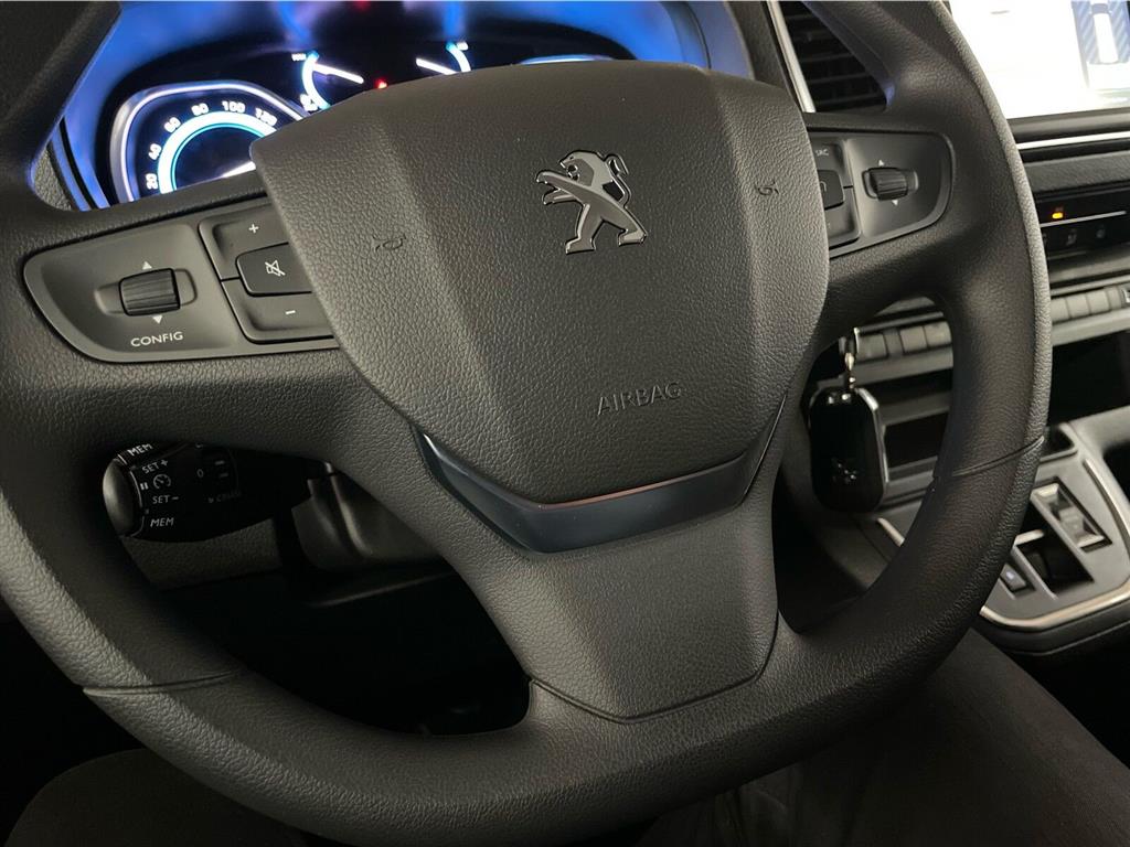 Peugeot e-Expert L2 EL Premium 136HK Van Aut. - Image 20
