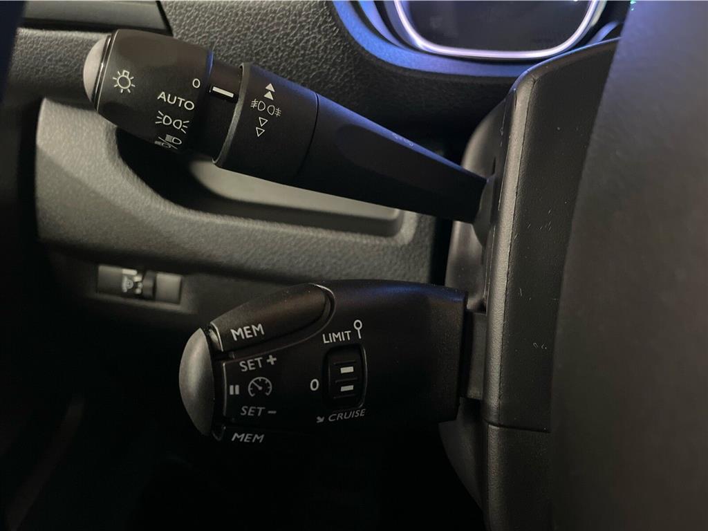 Peugeot e-Expert L2 EL Premium 136HK Van Aut. - Image 21