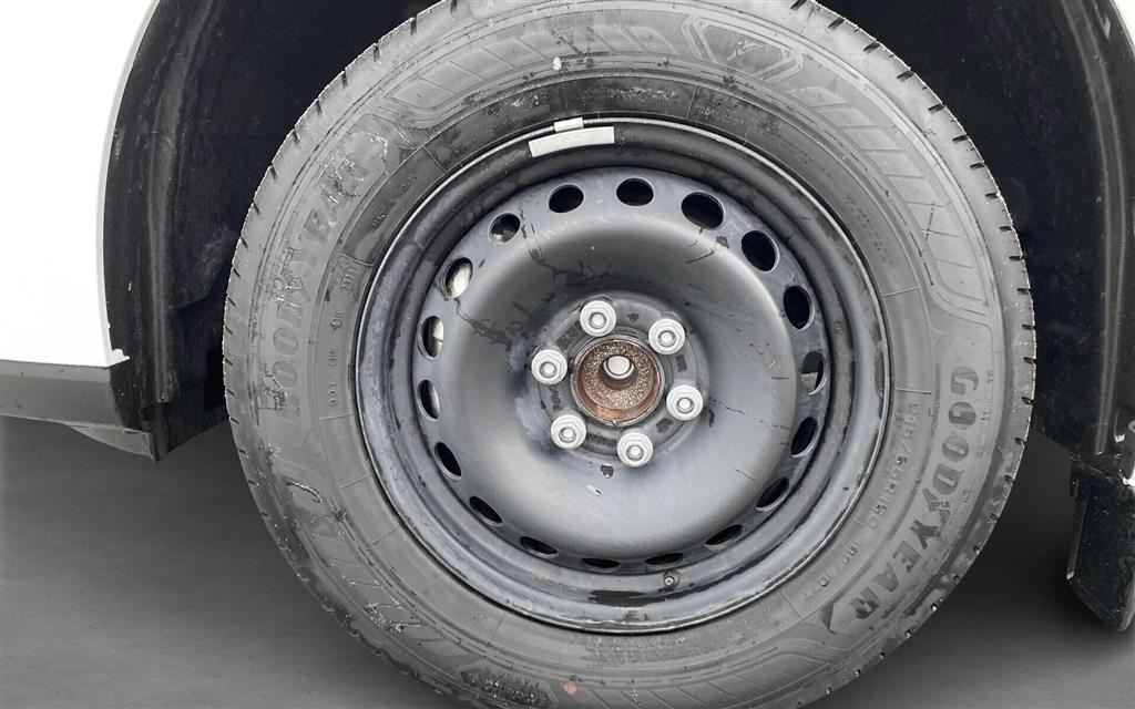 Ford E-Transit Custom 340 L2H1 EL Trend 218HK Van Aut. - Image 16