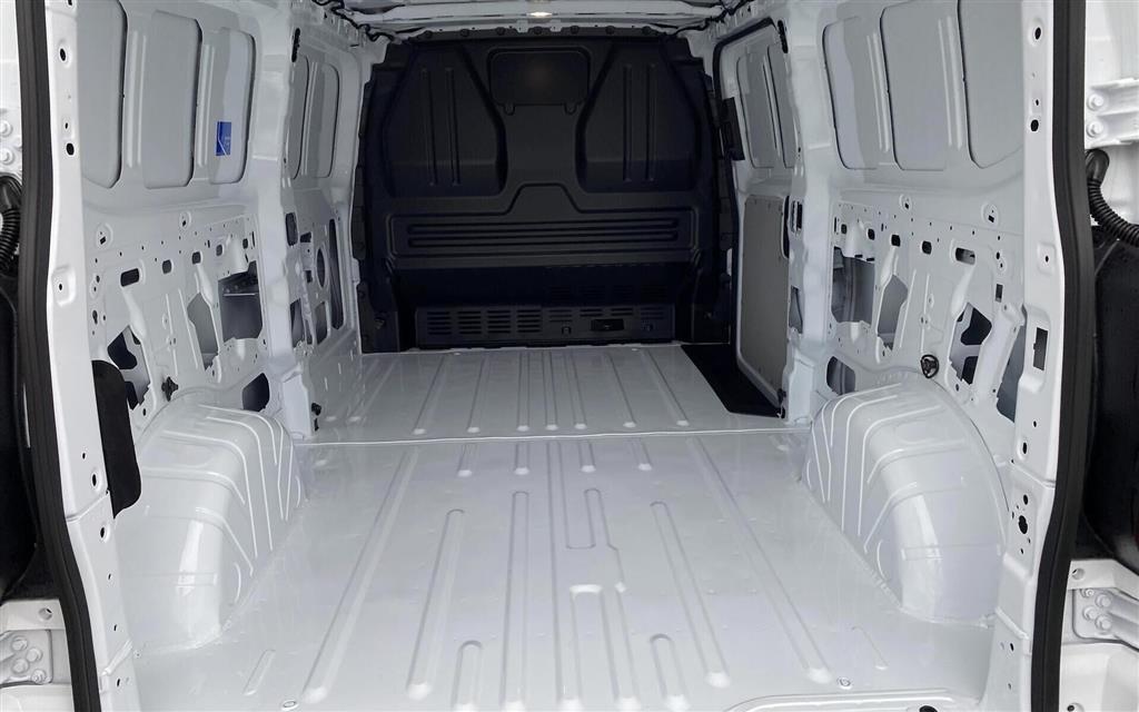 Ford E-Transit Custom 340 L2H1 EL Trend 218HK Van Aut. - Image 17