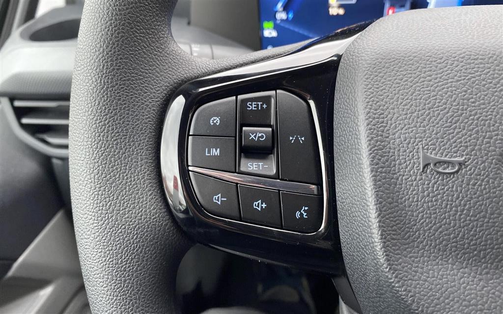 Ford E-Transit Custom 340 L2H1 EL Trend 218HK Van Aut. - Image 19