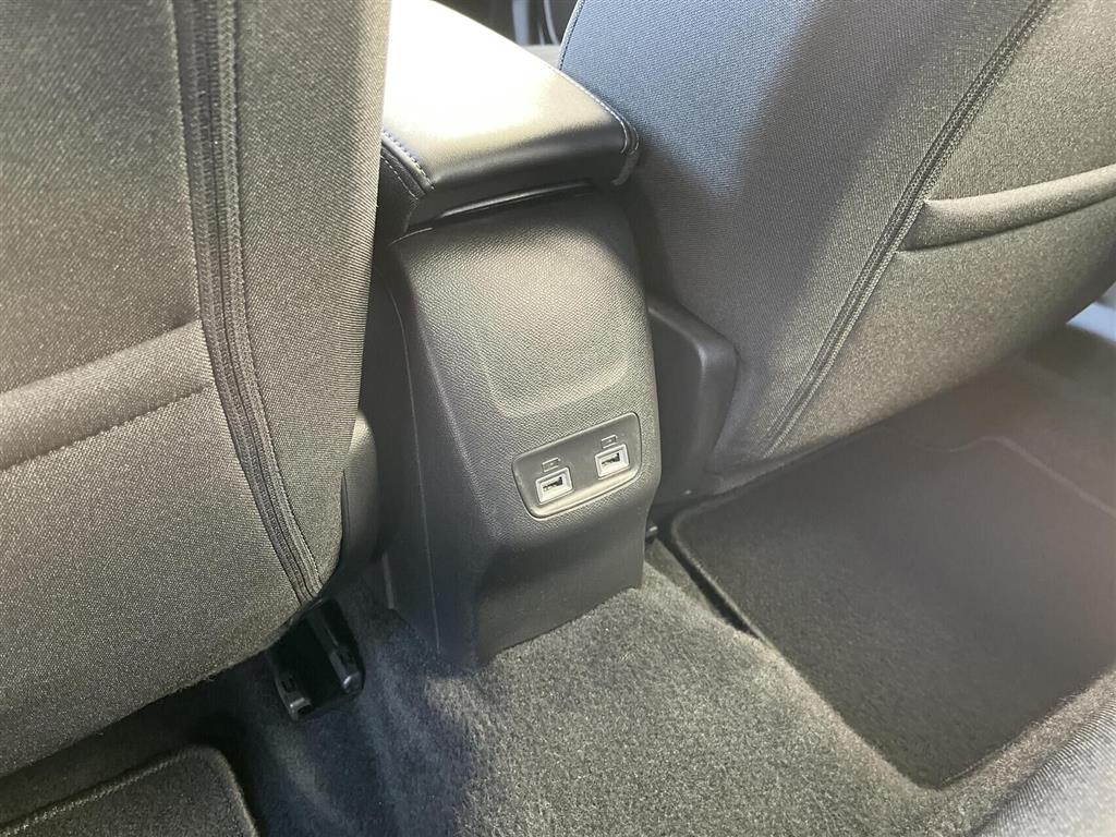 Peugeot e-2008 EL Active Pack 136HK 5d Aut. - Image 11