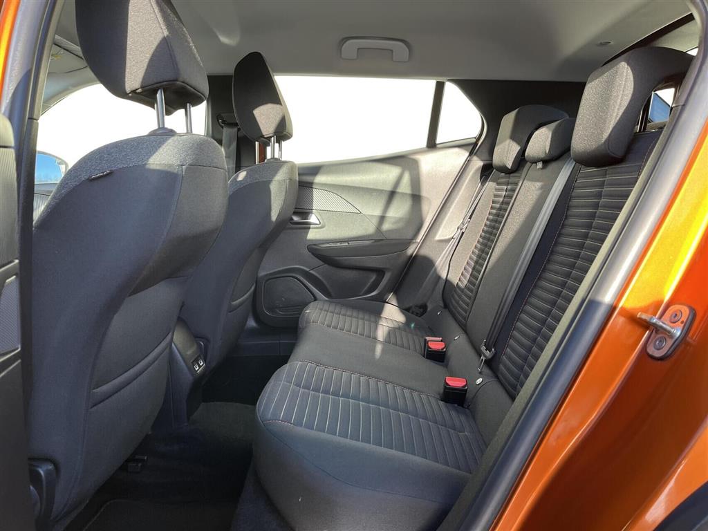 Peugeot e-2008 EL Active Pack 136HK 5d Aut. - Image 5