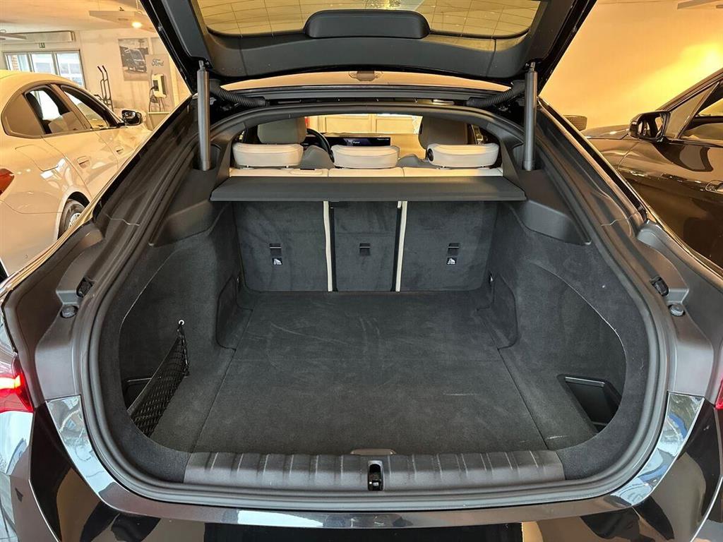 BMW i4 eDrive40 Gran Coupé EL Charged M-Sport 340HK 5d Aut. - Image 13