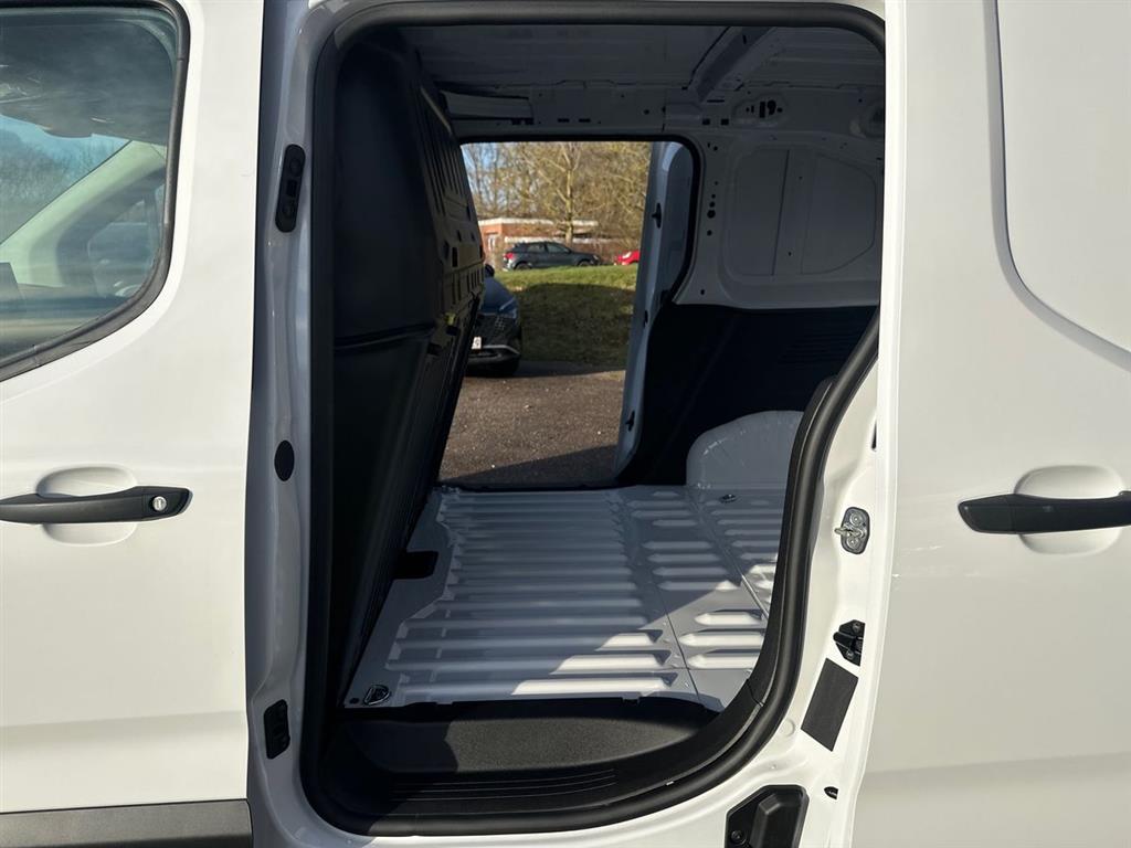 Citroën Berlingo L1V1 1,5 Blue HDi Masterline 130HK 8g Aut. - Image 18