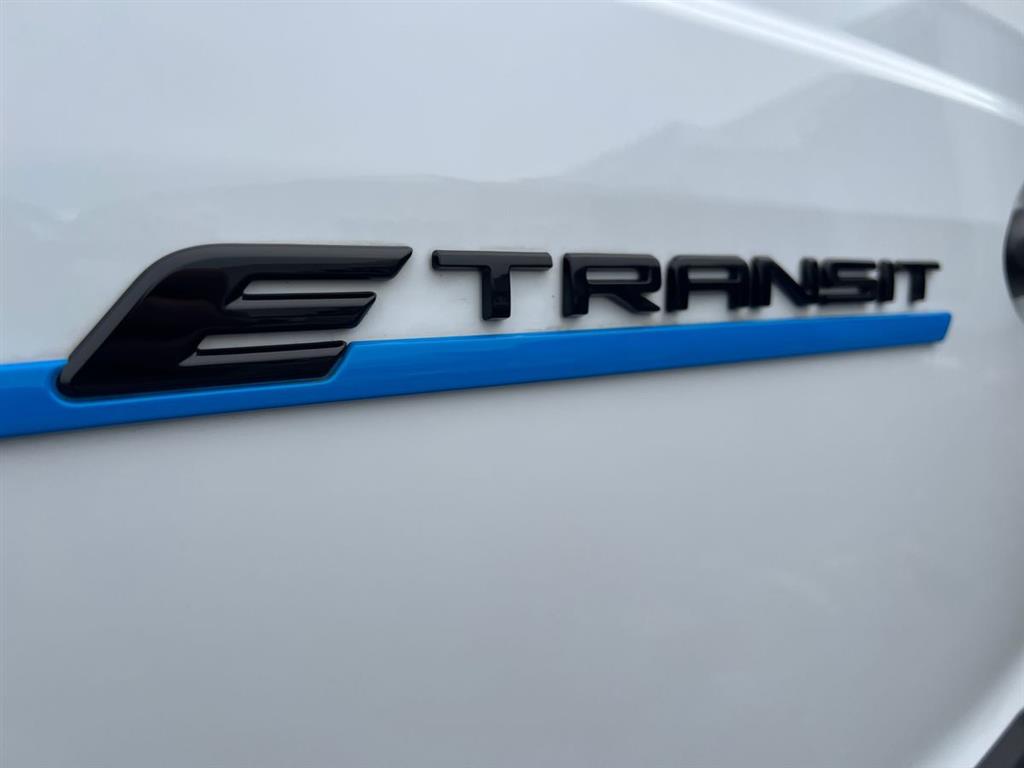 Ford E-Transit Courier EL Trend 136HK Van Aut. - Image 18