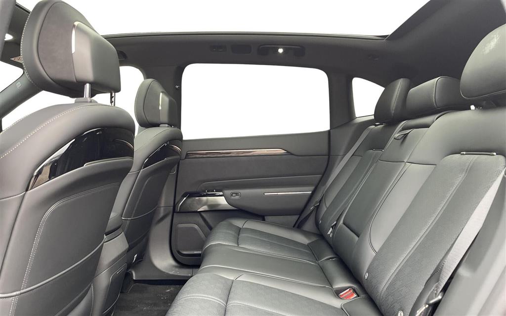 Zeekr 7X EL Privilege AWD 639HK 5d Aut. - Image 10