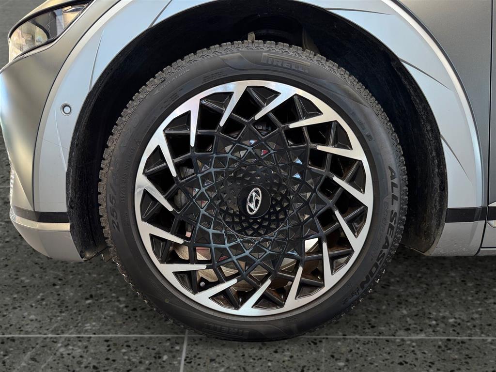 Hyundai Ioniq 5 Electric 77,4 kWh Ultimate 4WD 325HK 5d Aut. - Image 9