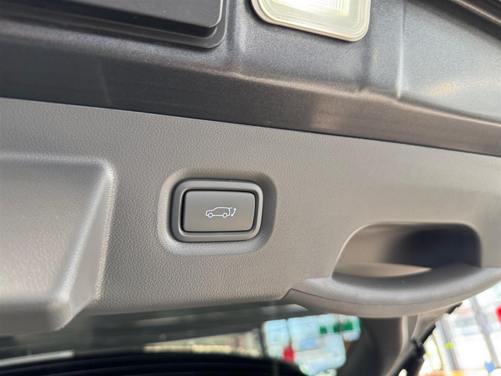 Hyundai Ioniq 5 Electric 77,4 kWh Ultimate 4WD 325HK 5d Aut. - Image 19