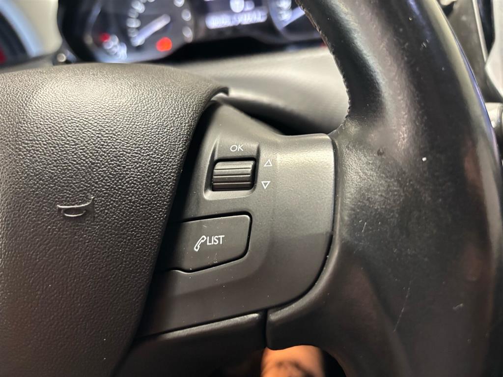 Peugeot 2008 1,2 PureTech Exclusive Plus 130HK 5d 6g - Image 12