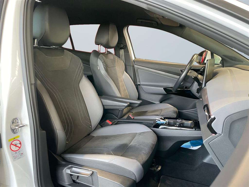 VW ID.4 EL Pro Performance 204HK 5d Aut. - Image 15