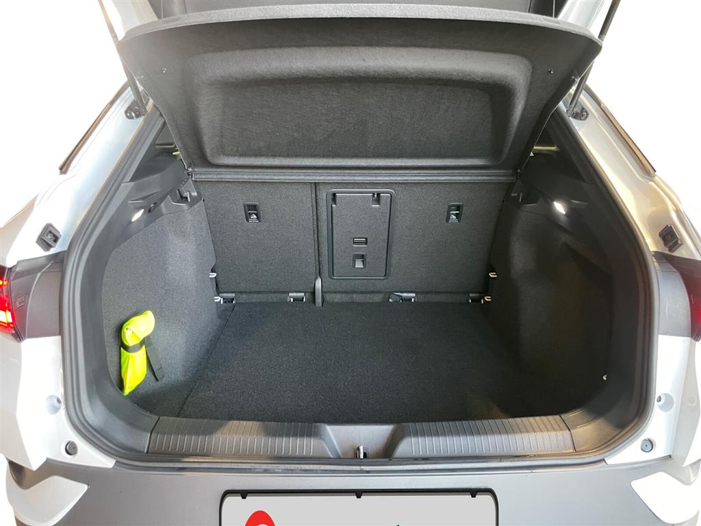 VW ID.4 EL Pro Performance 204HK 5d Aut. - Image 16