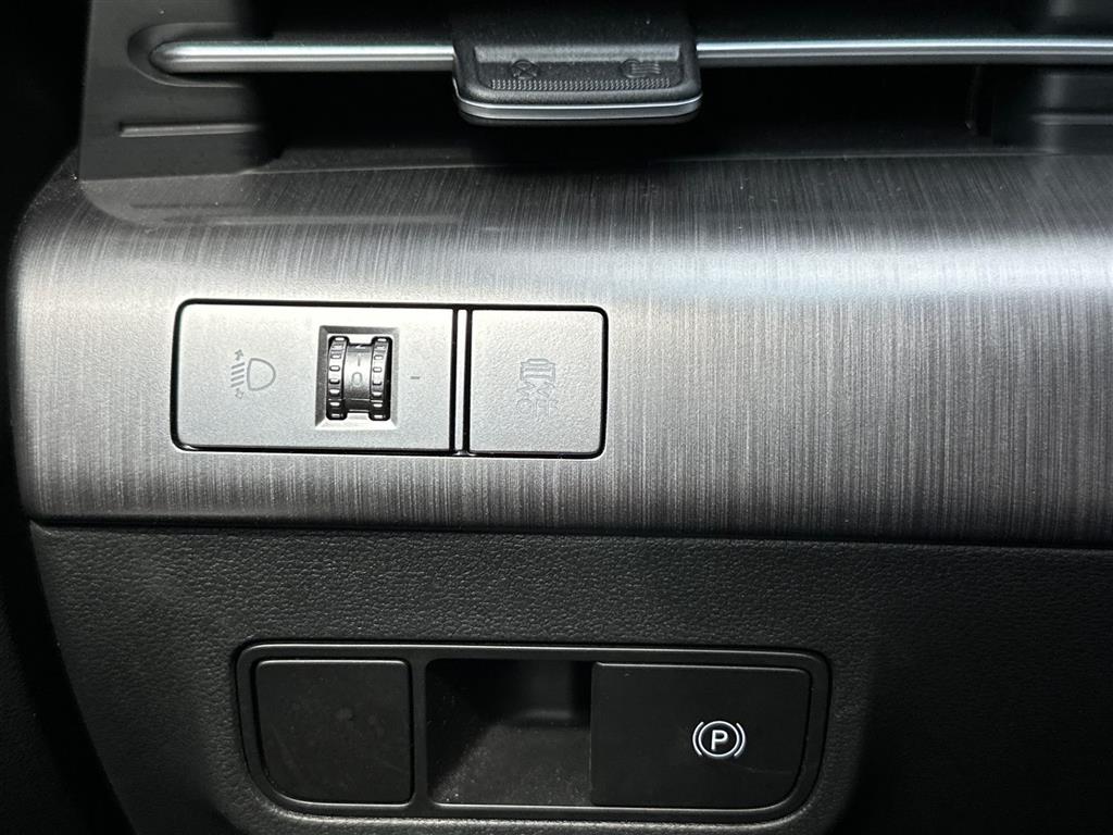 Hyundai Kona Electric 65,4 kWh Essential Long Range 217HK 5d Aut. - Image 10