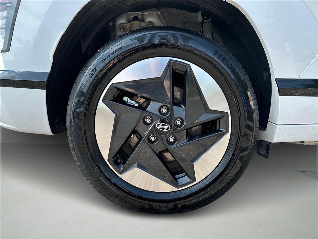 Hyundai Kona Electric 65,4 kWh Essential Long Range 217HK 5d Aut. - Image 5
