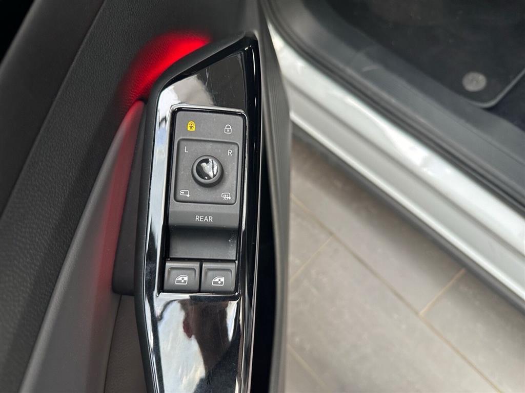 VW ID.5 EL Pro Performance 204HK 5d Aut. - Image 16