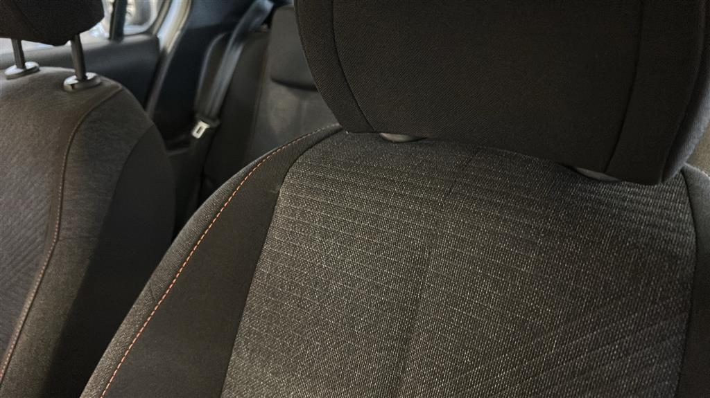 Peugeot e-208 EL Style 136HK 5d Aut. - Image 9