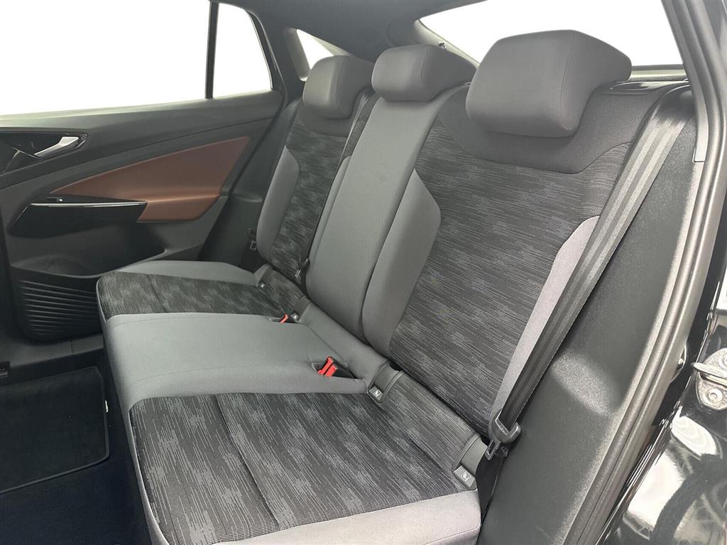 VW ID.5 EL Pro Performance 204HK 5d Aut. - Image 13