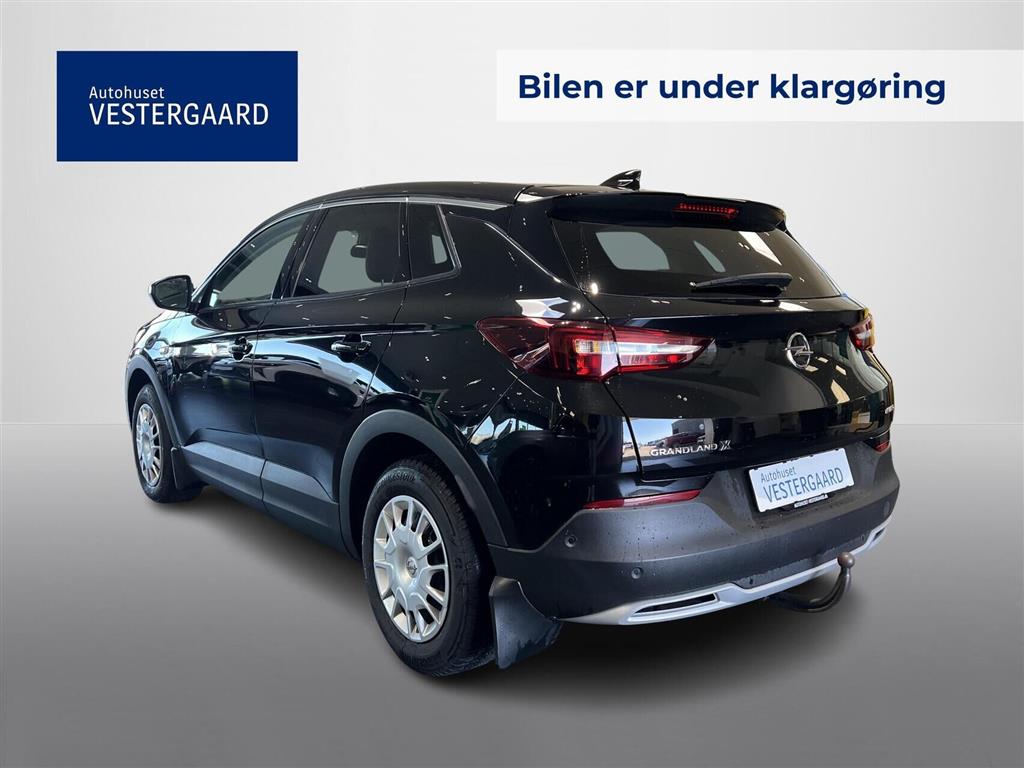 Opel Grandland X 1,2 T Exclusive Start/Stop 130HK 5d 6g - Image 3