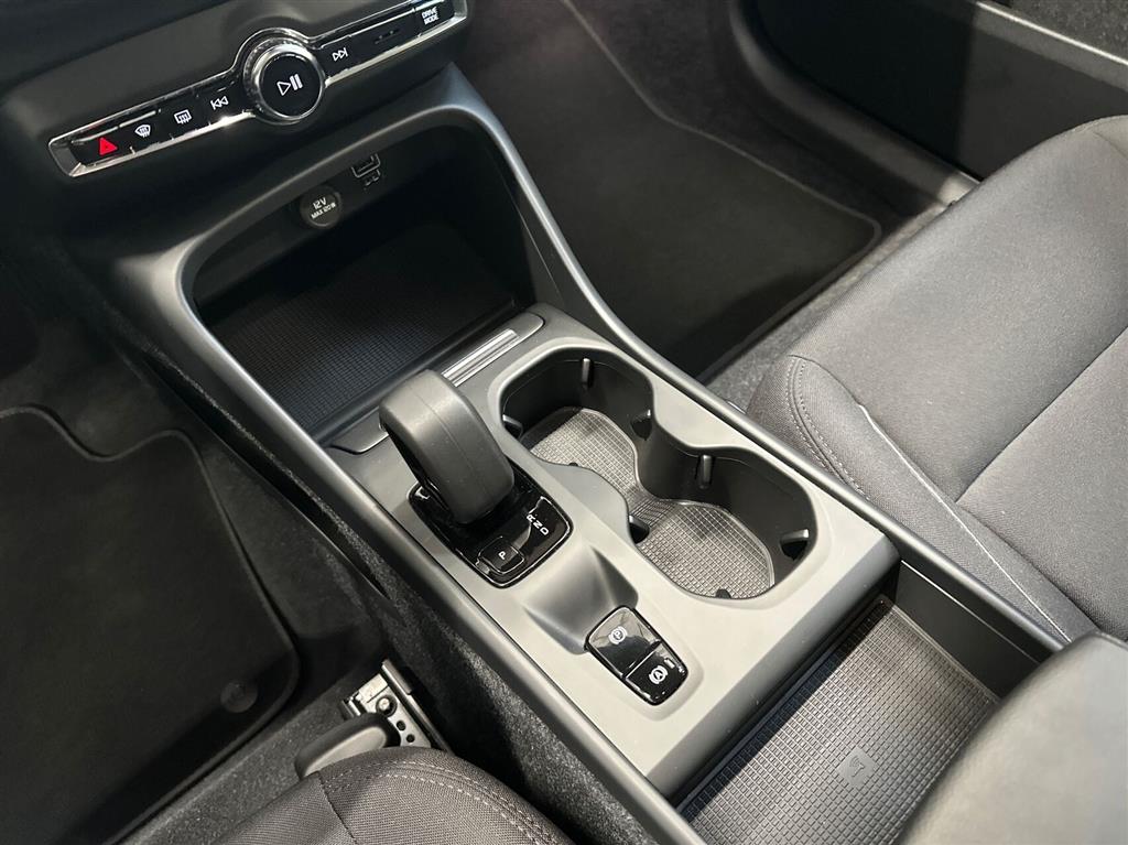 Volvo XC40 1,5 T4 Recharge Plugin-hybrid Inscription Expression 211HK 5d 7g Aut. - Image 16