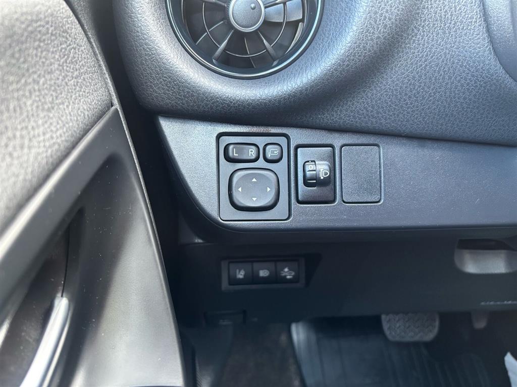 Toyota Yaris 1,5 Hybrid H3 Premiumpakke E-CVT 100HK 5d Trinl. Gear - Image 13