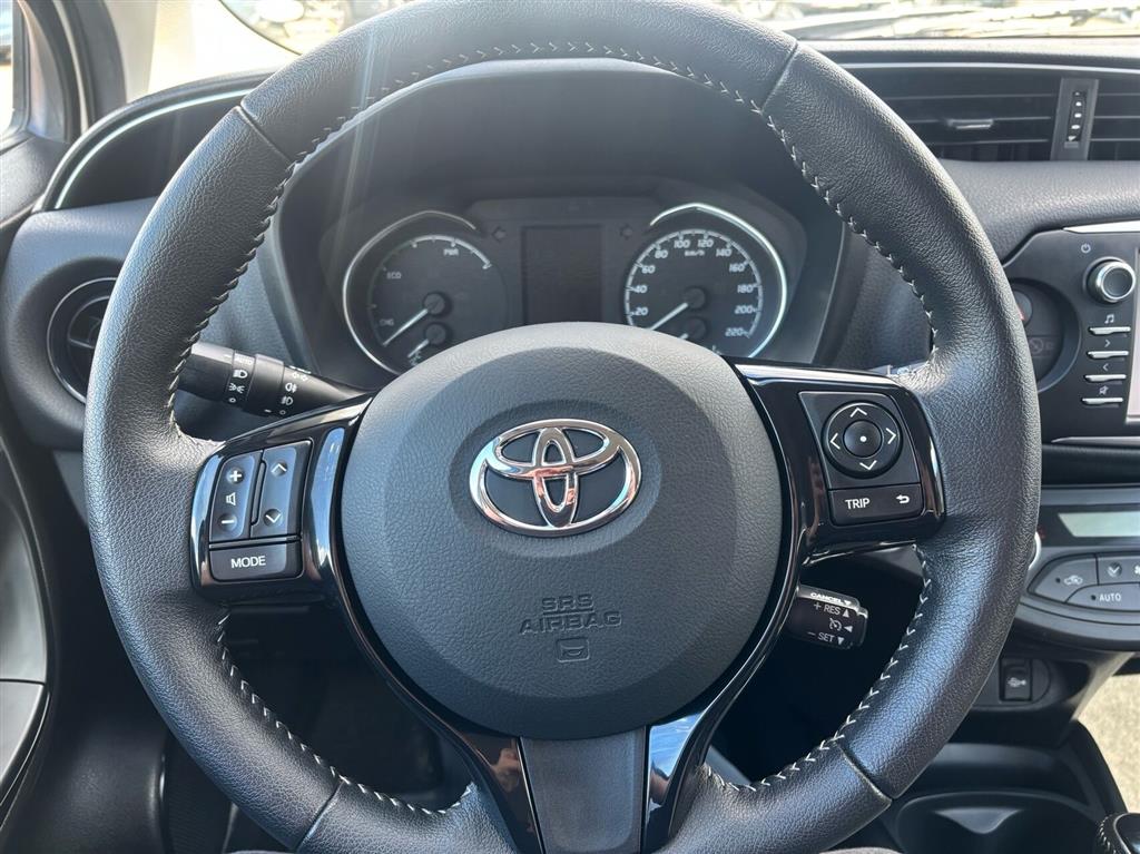 Toyota Yaris 1,5 Hybrid H3 Premiumpakke E-CVT 100HK 5d Trinl. Gear - Image 14