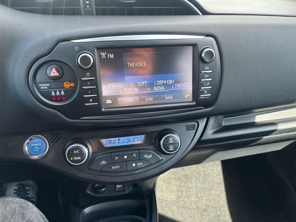 Toyota Yaris 1,5 Hybrid H3 Premiumpakke E-CVT 100HK 5d Trinl. Gear - Image 16