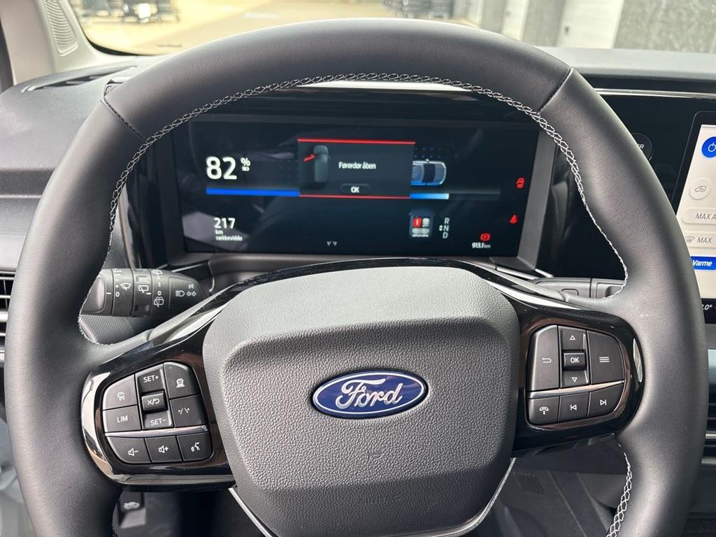 Ford E-Tourneo Courier EL Titanium 136HK Aut. - Image 16