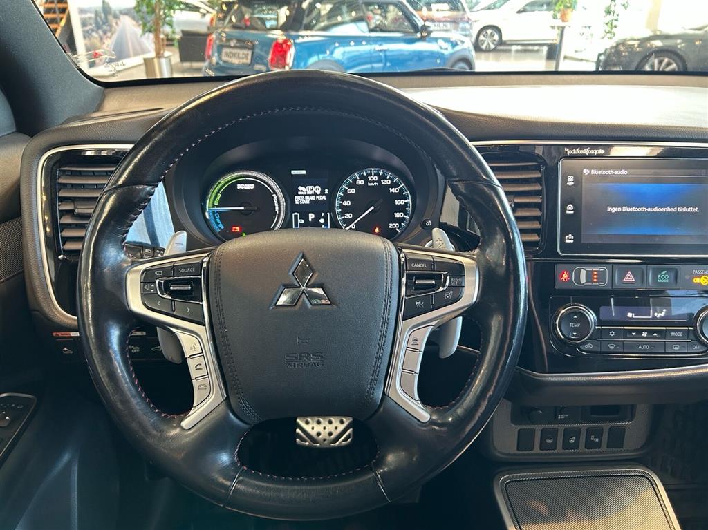 Mitsubishi Outlander 2,0 PHEV Plugin-hybrid Instyle 4WD 200HK 5d 6g Trinl. Gear - Image 8