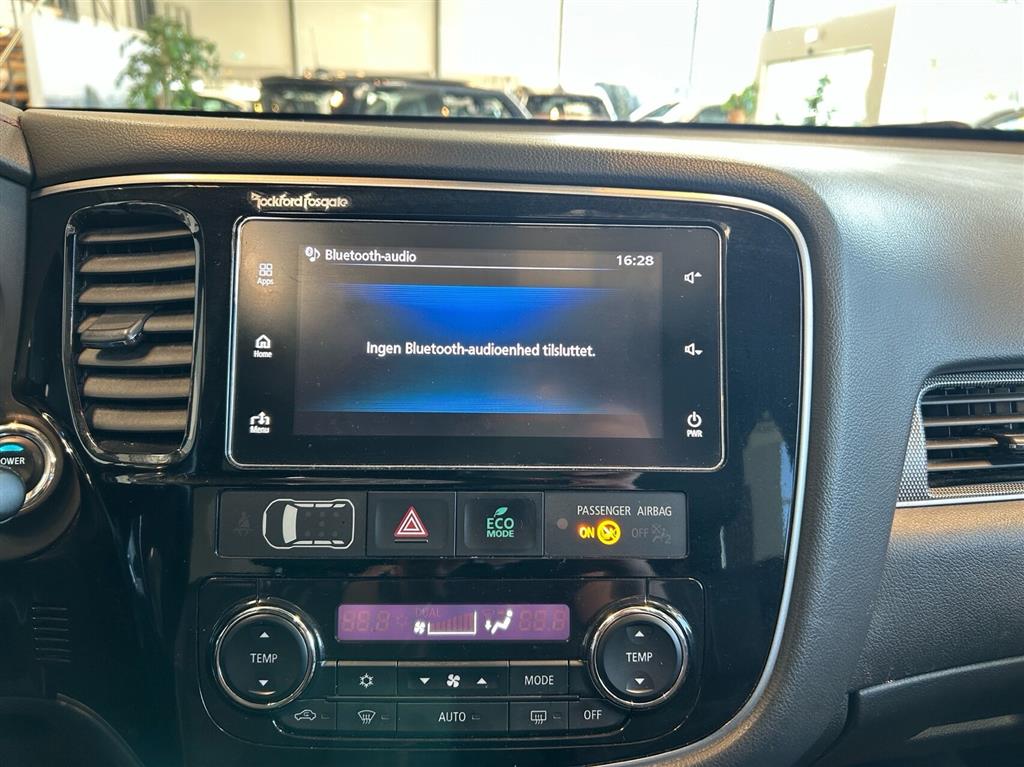 Mitsubishi Outlander 2,0 PHEV Plugin-hybrid Instyle 4WD 200HK 5d 6g Trinl. Gear - Image 9
