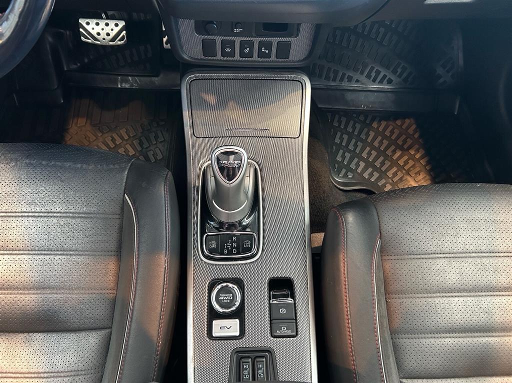 Mitsubishi Outlander 2,0 PHEV Plugin-hybrid Instyle 4WD 200HK 5d 6g Trinl. Gear - Image 10