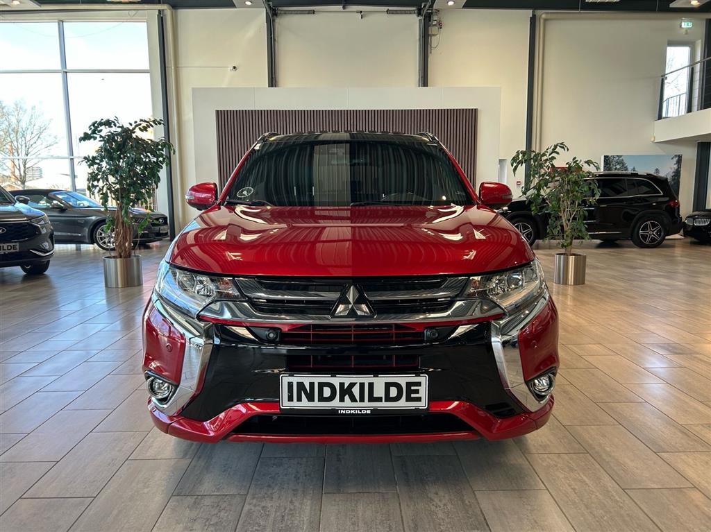 Mitsubishi Outlander 2,0 PHEV Plugin-hybrid Instyle 4WD 200HK 5d 6g Trinl. Gear - Image 2