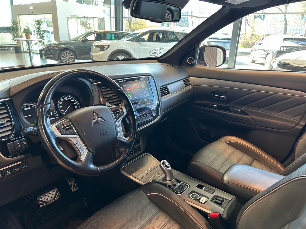Mitsubishi Outlander 2,0 PHEV Plugin-hybrid Instyle 4WD 200HK 5d 6g Trinl. Gear - Image 5