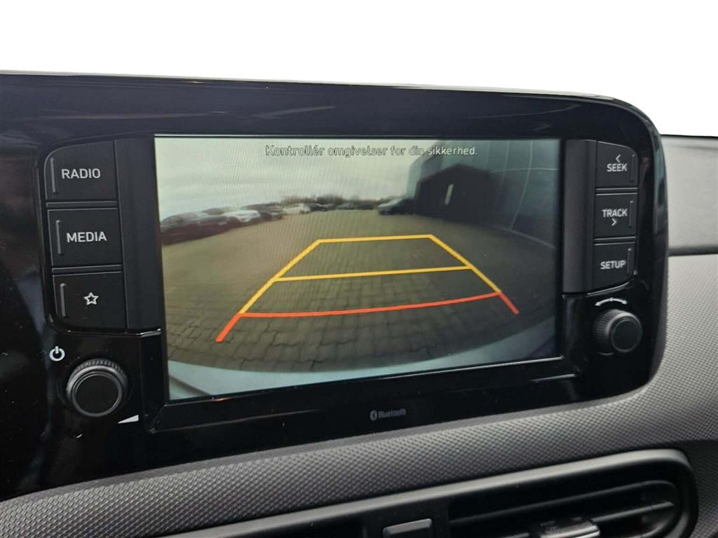 Hyundai i10 1,0 Advanced 67HK 5d - Image 9